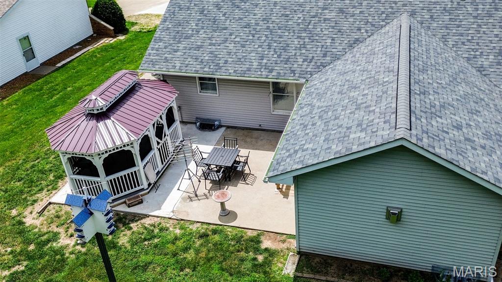 297 Maple Summit Road Jerseyville, IL 62052 - Photo 14 of 79