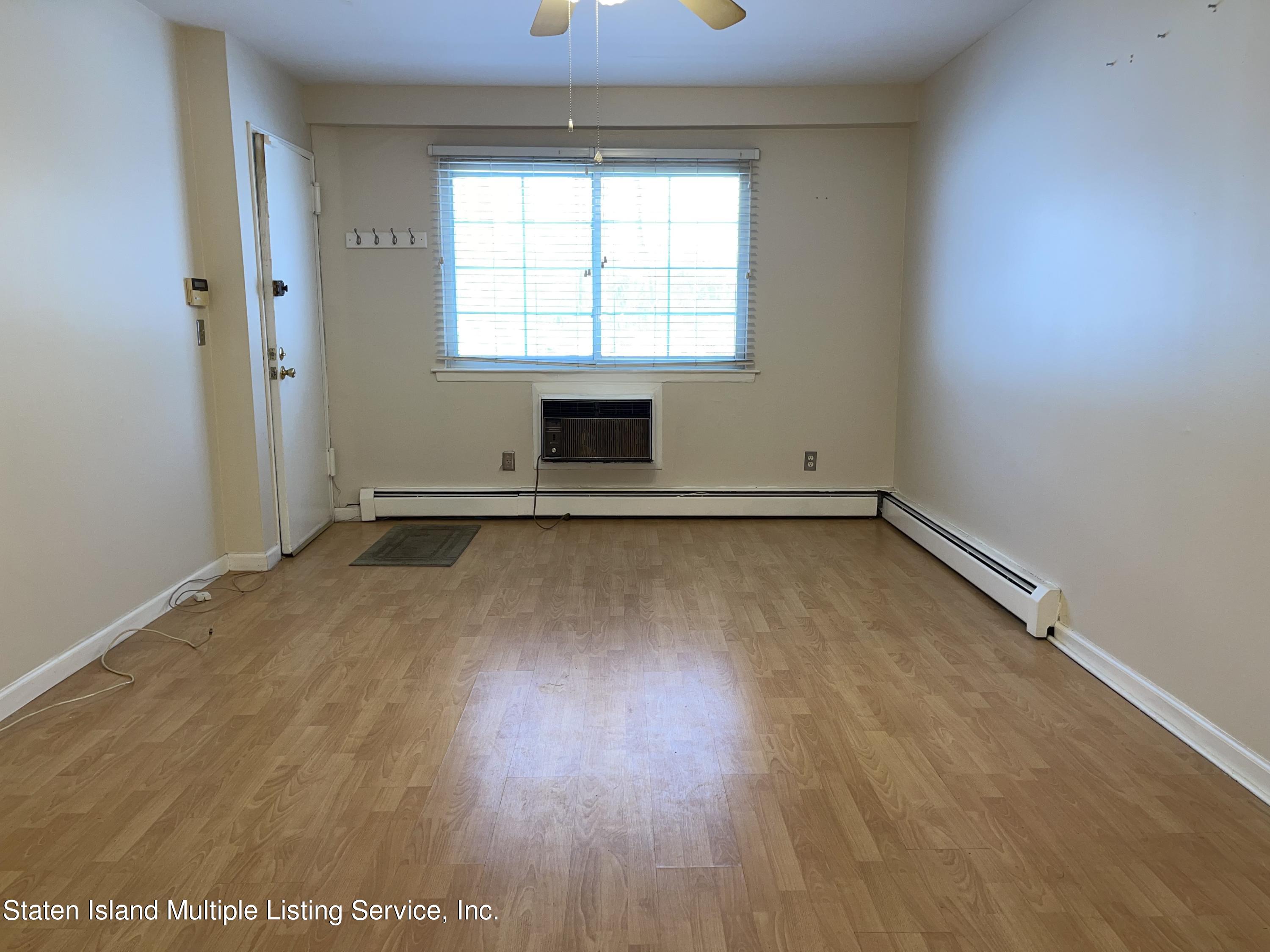 3747 Amboy Road, Unit 3A Staten Island, NY 10308 - Photo 9 of 20 IMG_6470