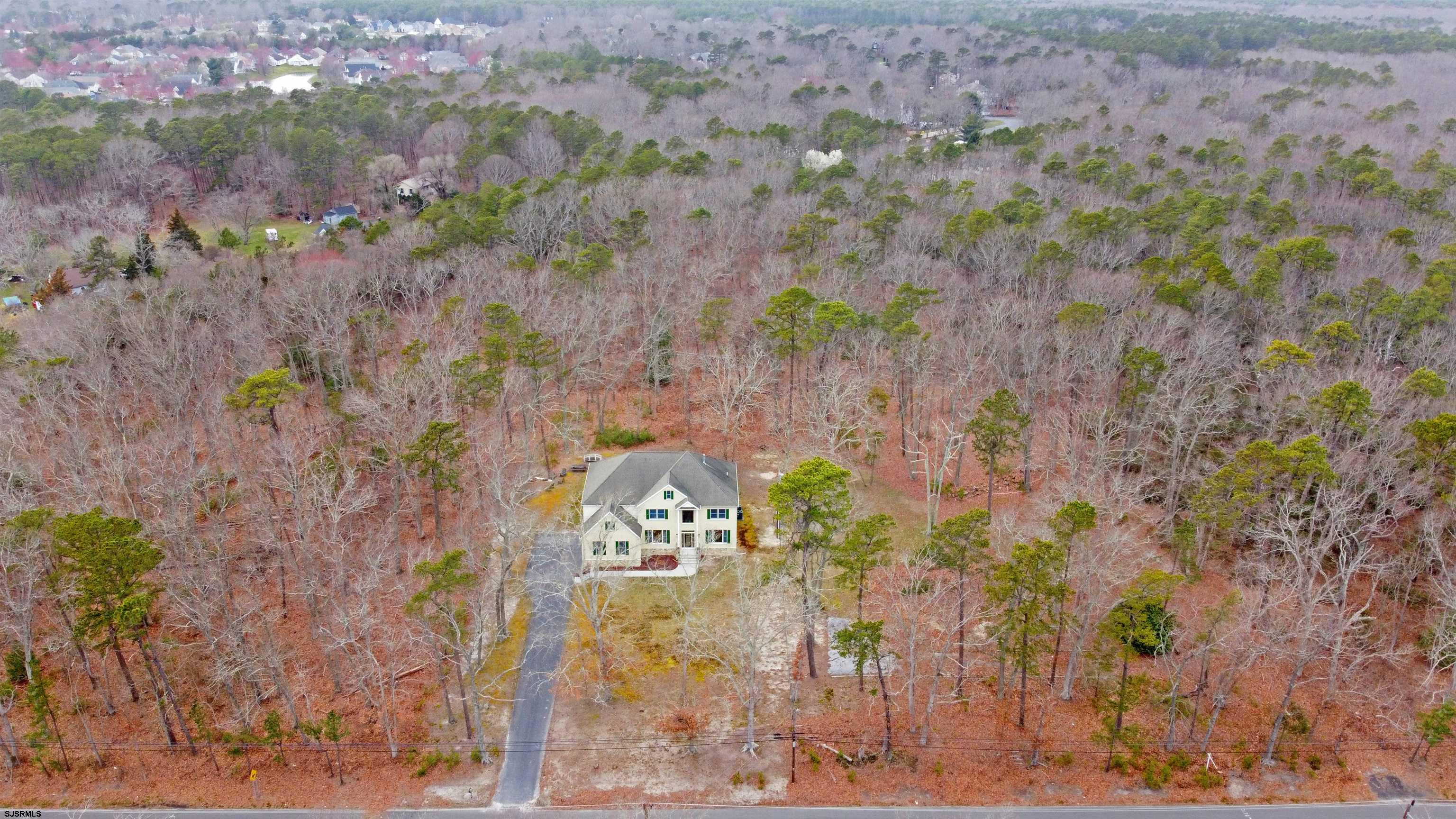 33 North New York Road Smithville, NJ 08205 - Photo 5 of 53 a view of a bunch of flowers