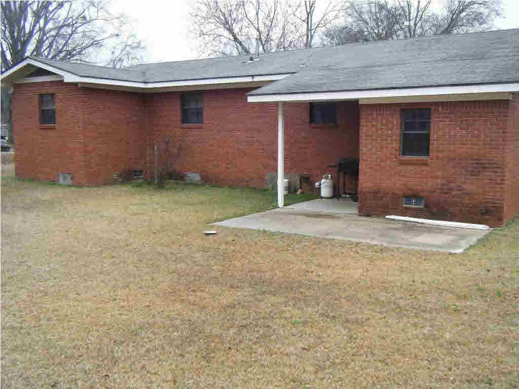 103 Graham Street Carthage, MS 39051 - Photo 2 of 10 Rear View