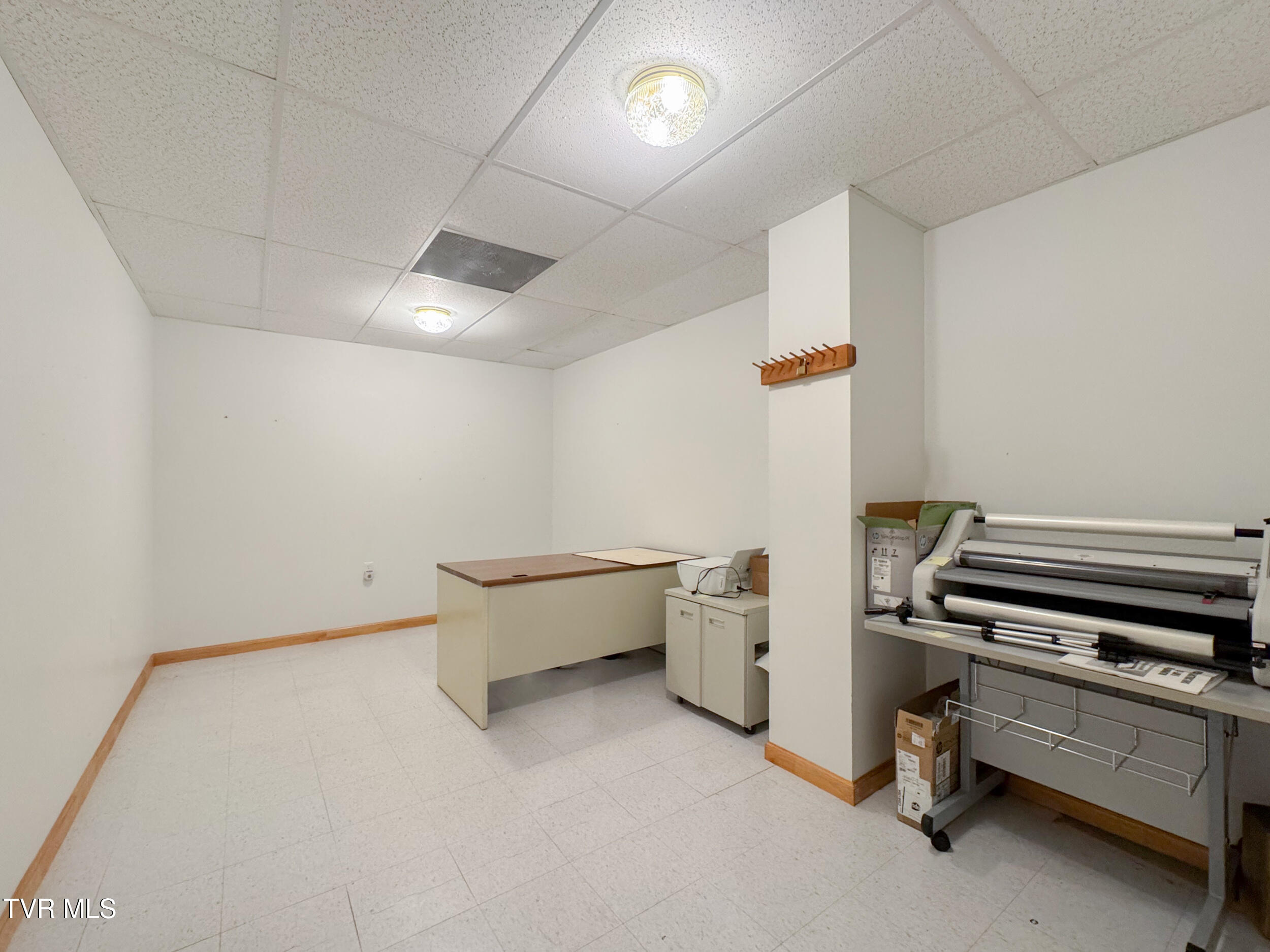 480 Fordtown Road Fall Branch, TN 37656 - Photo 19 of 33 021_ELol