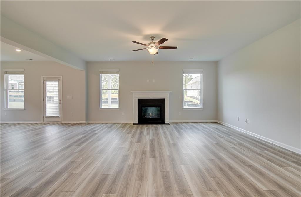 188 Compass Road Hampton, GA 30228 - Photo 10 of 34