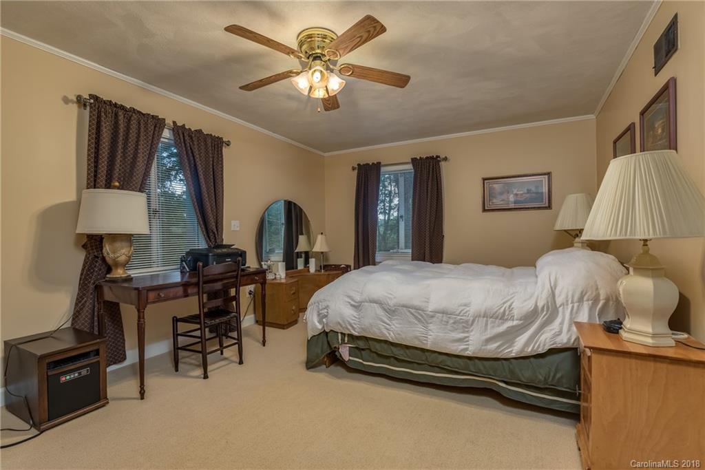 110 Hillside Court Tryon, NC 28782 - Photo 18 of 28