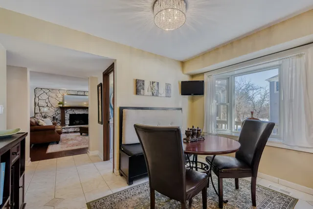 $699,900 | 3881 Bordeaux Drive, Hoffman Estates, IL 60192