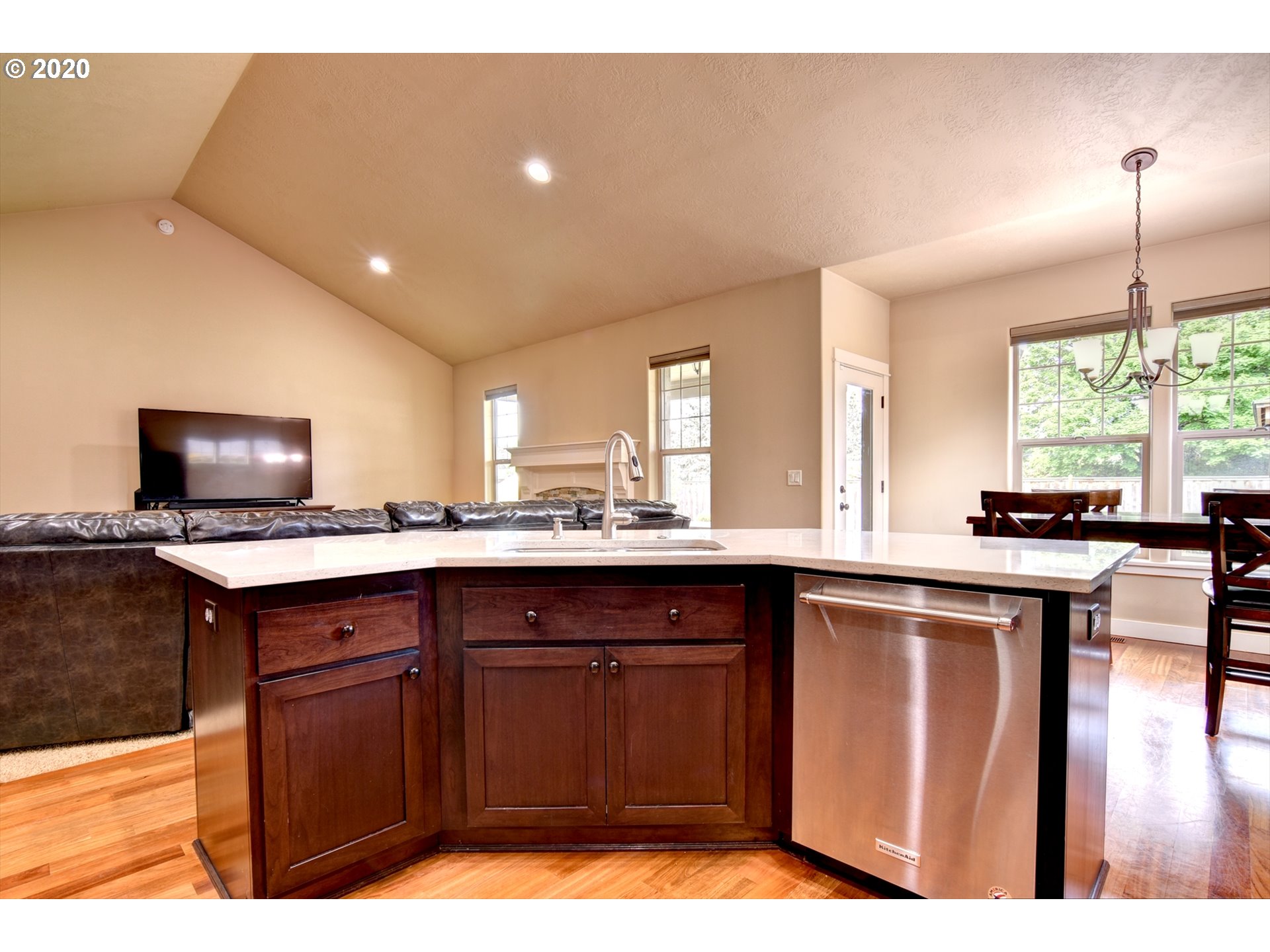 992 Riverstone Lane Springfield, OR 97477 - Photo 13 of 32