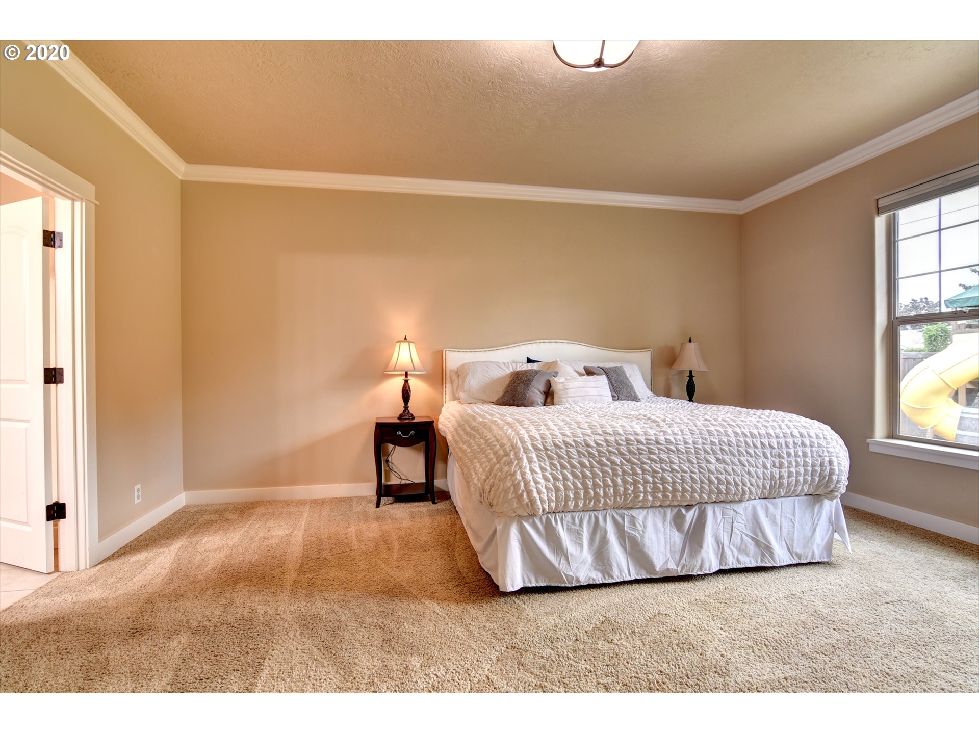 992 Riverstone Lane Springfield, OR 97477 - Photo 16 of 32