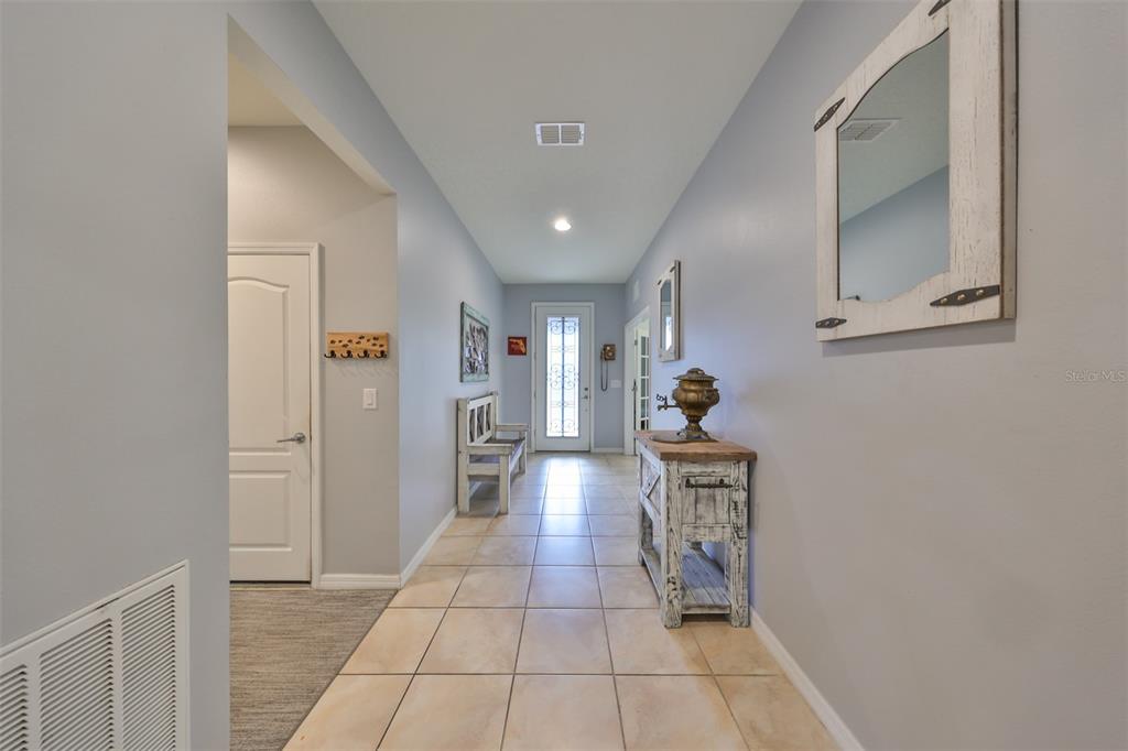 1606 Cabbage Key Drive Ruskin, FL 33570 - Photo 4 of 31