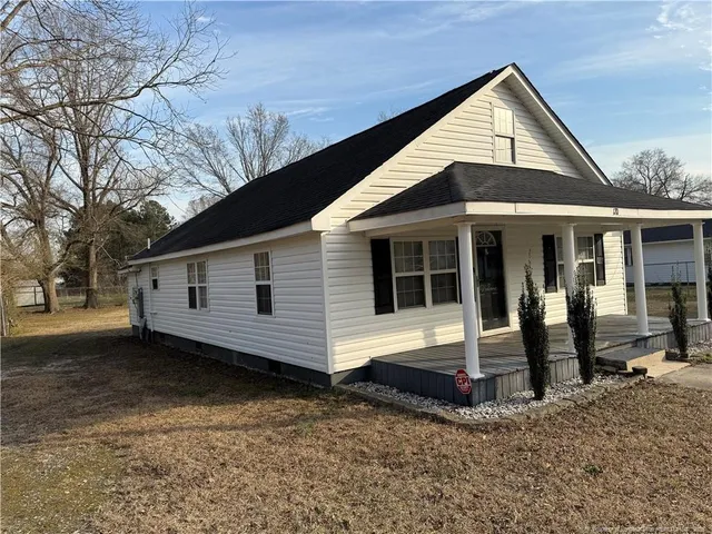$118,000 | 120 Allen Avenue, Red Springs, NC 28377