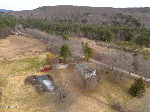 $1,650,000 | 605 Cross Road To Canaan Valley Road, New Marlborough, MA 01259