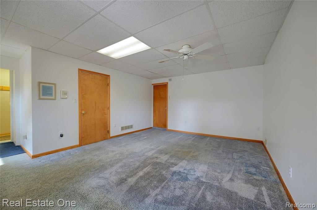 944 Pine Tree Road Lake Orion, MI 48362 - Photo 50 of 81 Gallery Image 50