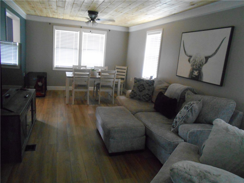 26 Chase Street Auburn, NY 13021 - Photo 5 of 14