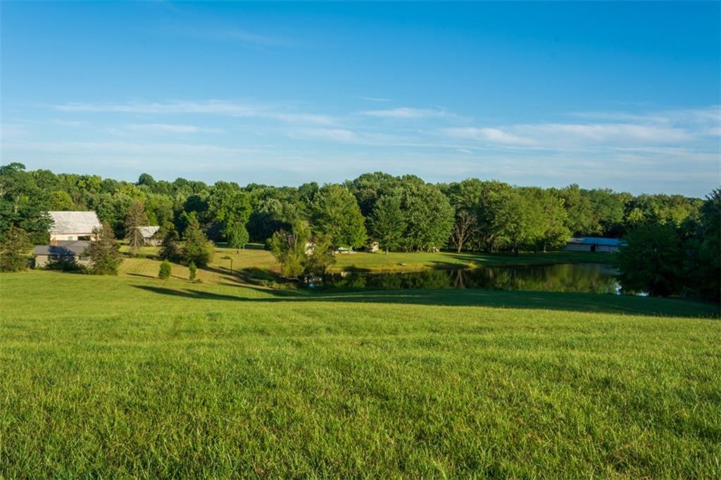 8588 South John Butler Road Columbus, IN 47201 - Photo 1 of 60