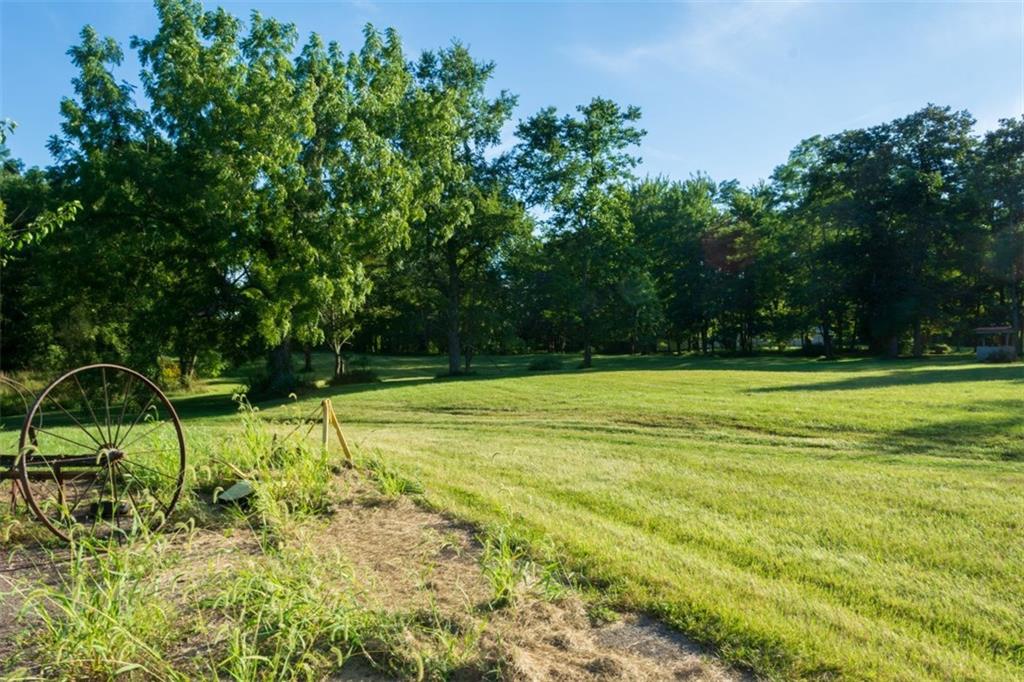 8588 South John Butler Road Columbus, IN 47201 - Photo 11 of 60