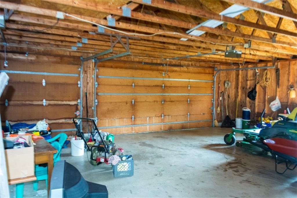 8588 South John Butler Road Columbus, IN 47201 - Photo 18 of 60
