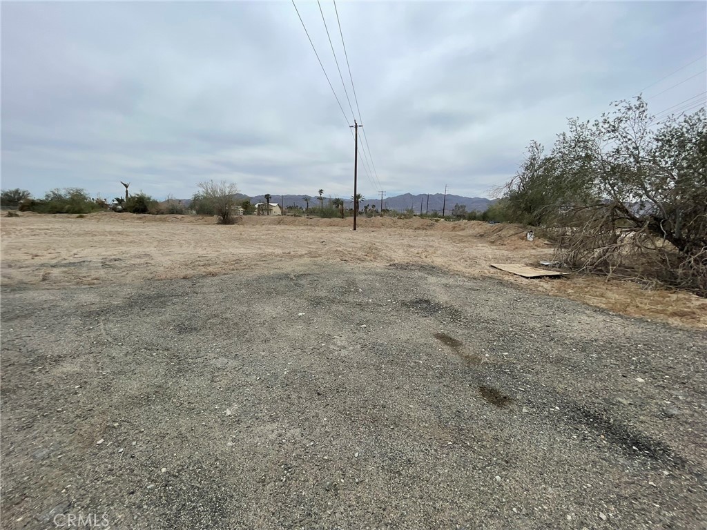 25550 Kaiser Road Desert Center, CA 92239 - Photo 2 of 13