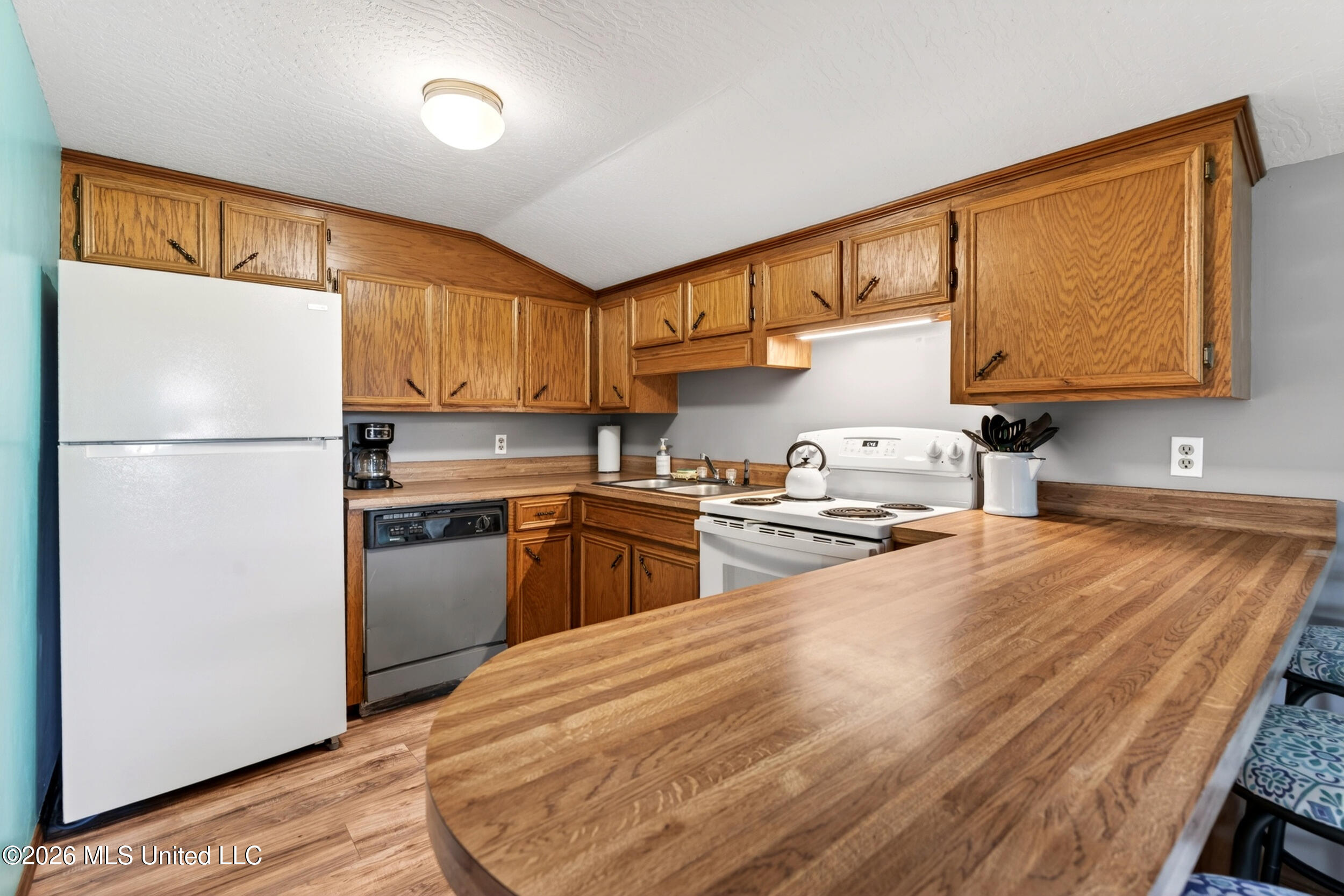 467 A Thomas School Road Lumberton, MS 39455 - Photo 22 of 51 22_22_kitchen