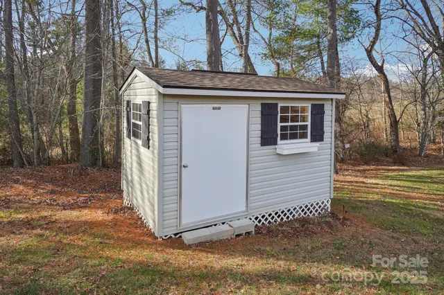 $549,900 | 98 Asher Lane, Etowah, NC 28729