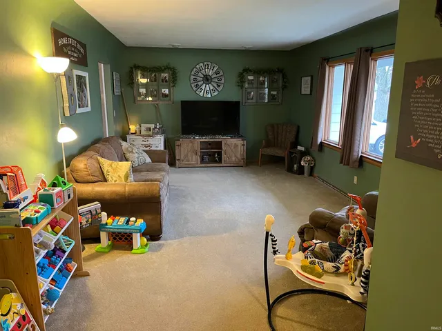 $225,000 | 222 West Andrews Street, Monroe, IN 46772