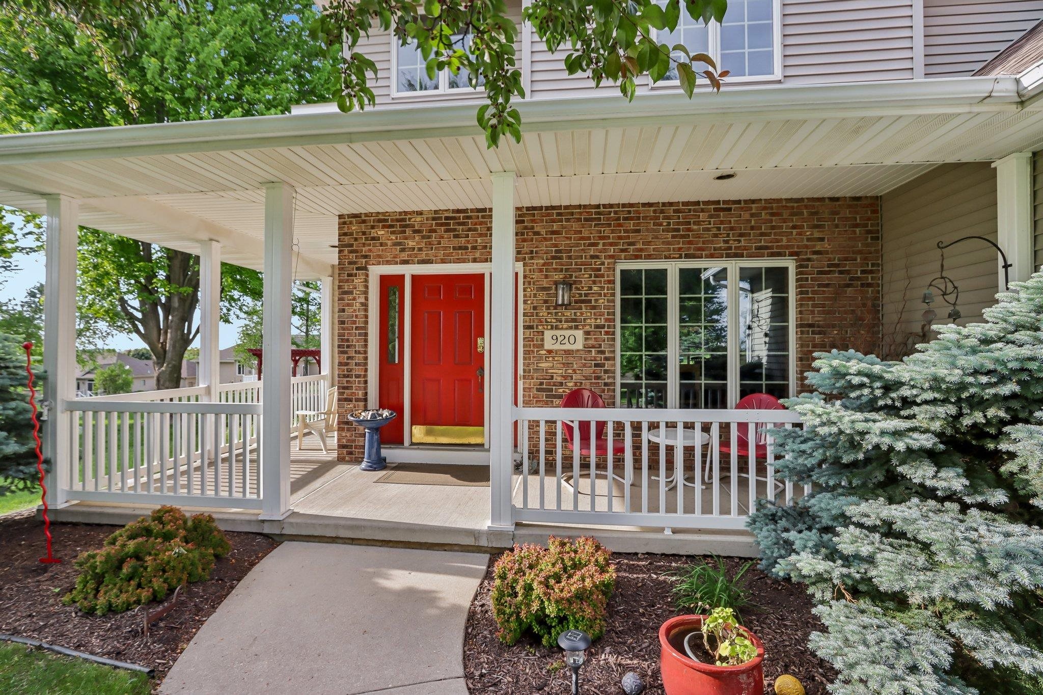 920 Lexington Way Waunakee, WI 53597 - Photo 4 of 64
