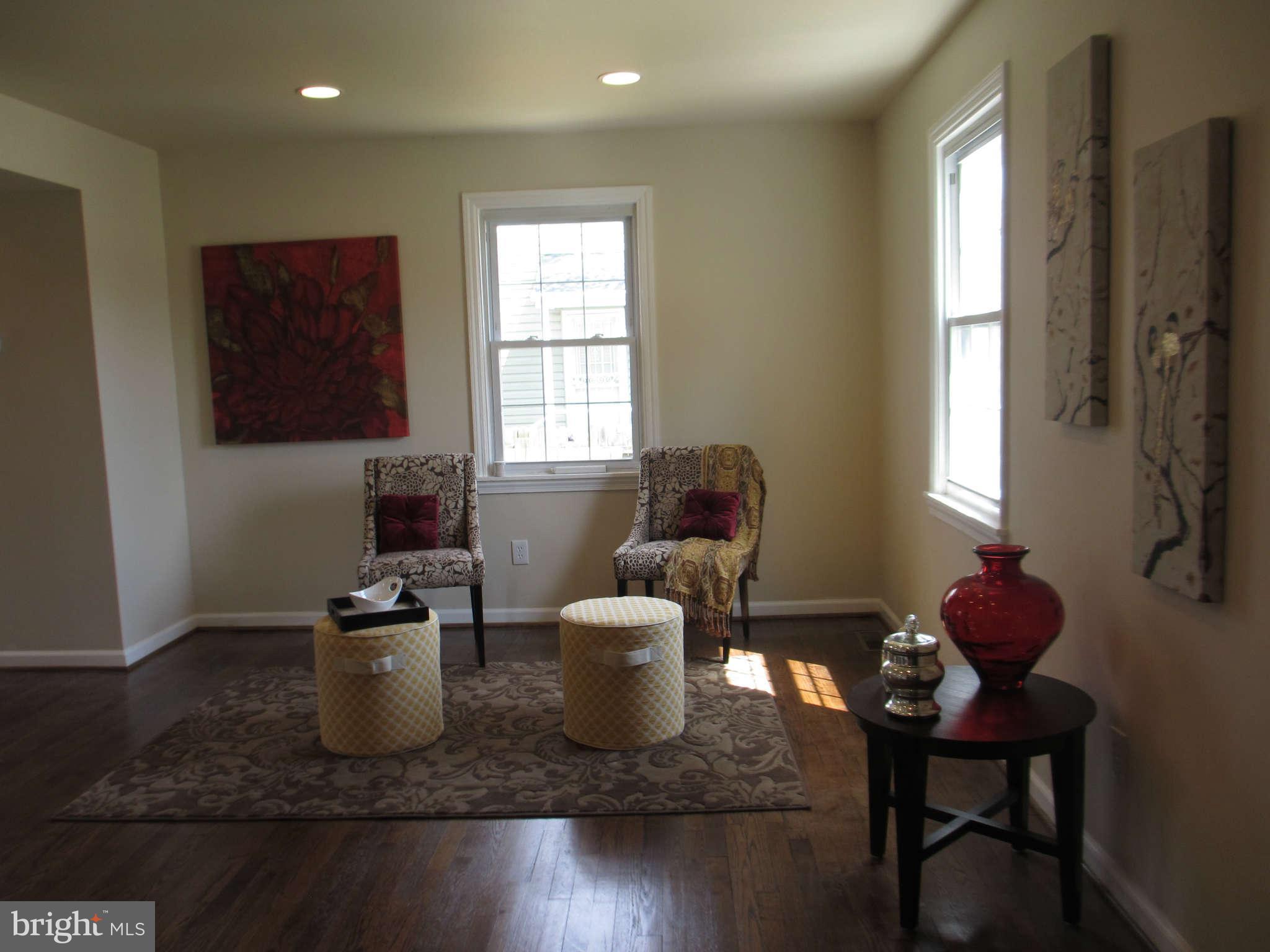 6600 Poplar Road Morningside, MD 20746 - Photo 4 of 13 a living room with furniture and a window