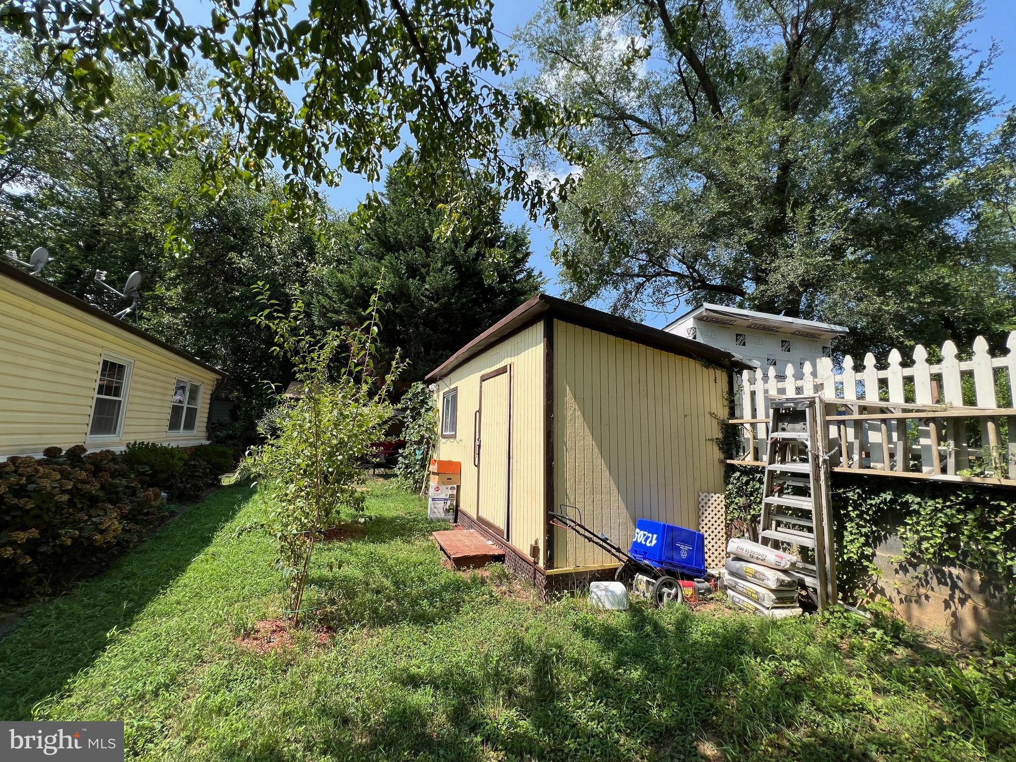 12205 Goodhill Road Silver Spring, MD 20902 - Photo 22 of 35