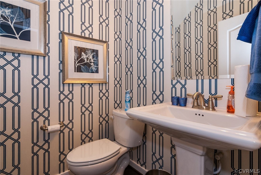 5736 Rohan Court Moseley, VA 23120 - Photo 7 of 38 Gallery Image 7