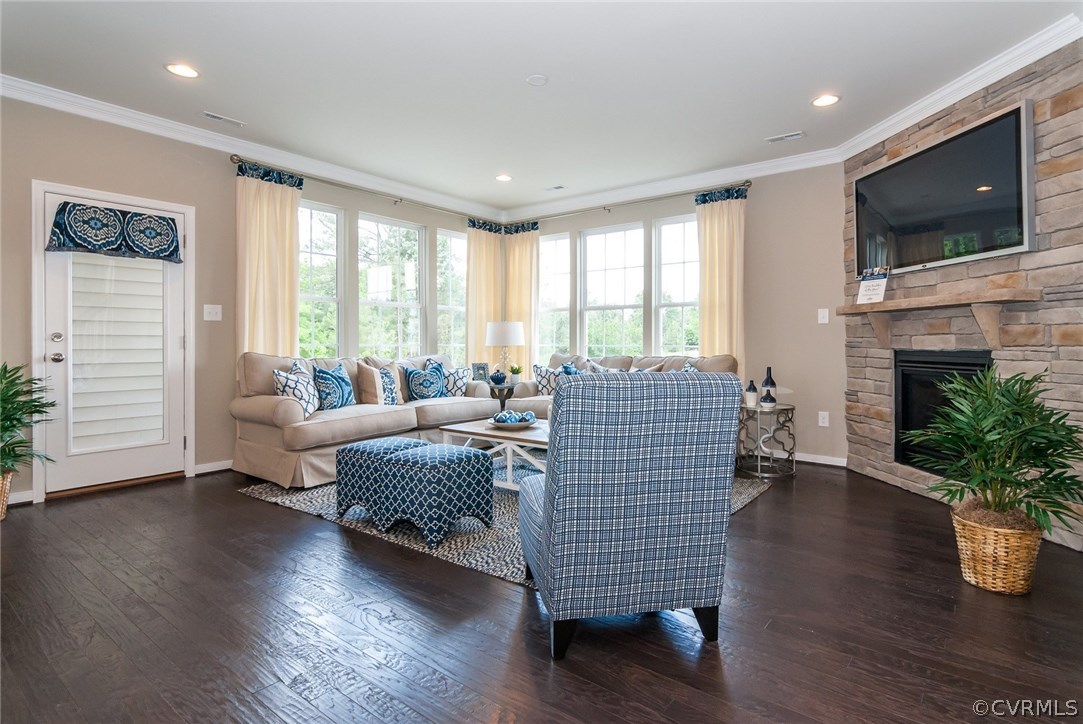 5736 Rohan Court Moseley, VA 23120 - Photo 8 of 38 Gallery Image 8