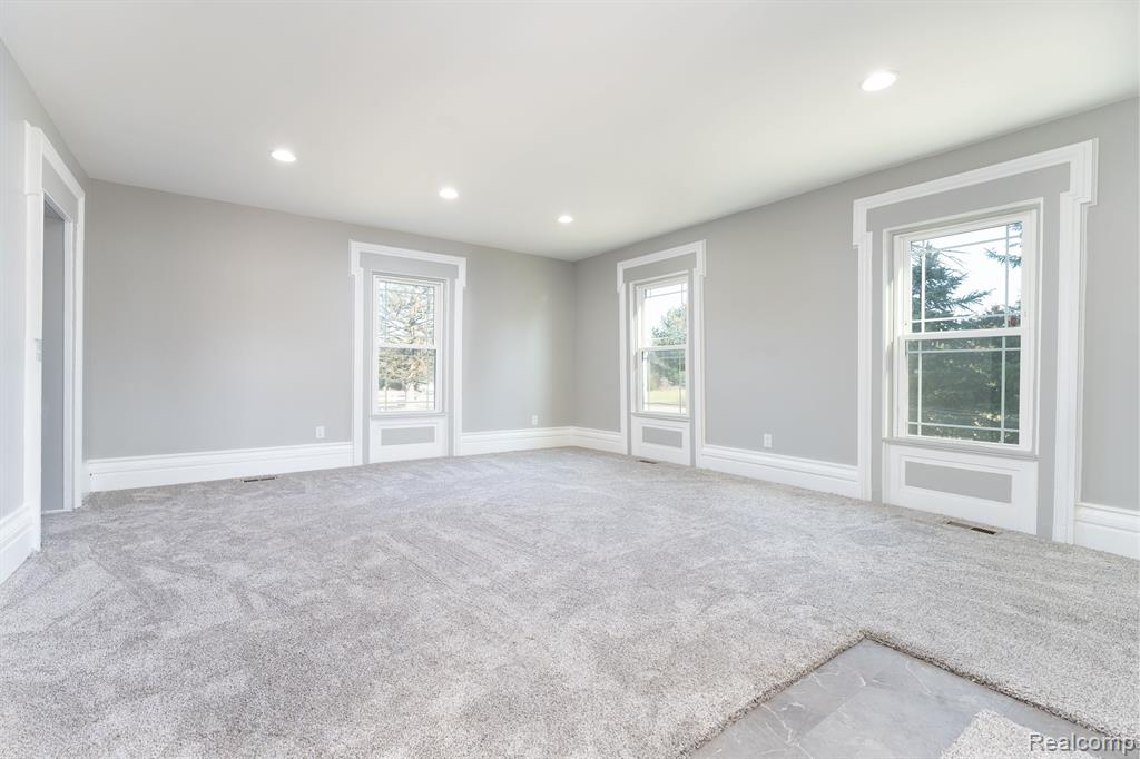945 North Latson Road Howell, MI 48843 - Photo 12 of 50