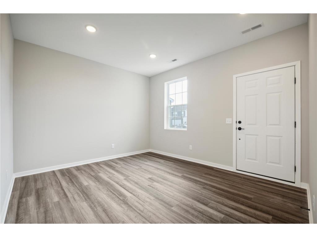 15035 Askeaton Place Rosemount, MN 55068 - Photo 4 of 33