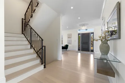 $2,099,000 | 24 Mount Zion Road, Melrose, MA 02176