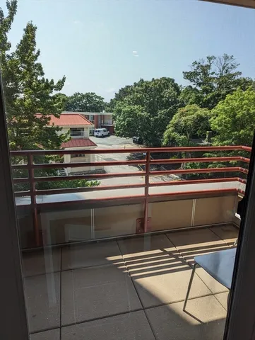 $3,800 | 1650 Commonwealth Avenue, Unit 304, Boston, MA 02135