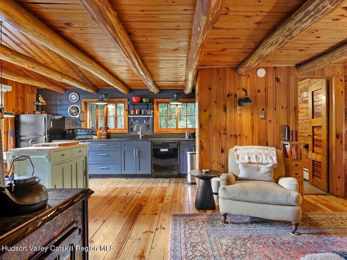 60 Muddy Brook Road Phoenicia, NY 12464 - Photo 14 of 33 collov-ai_20260623063945_9zh3w0