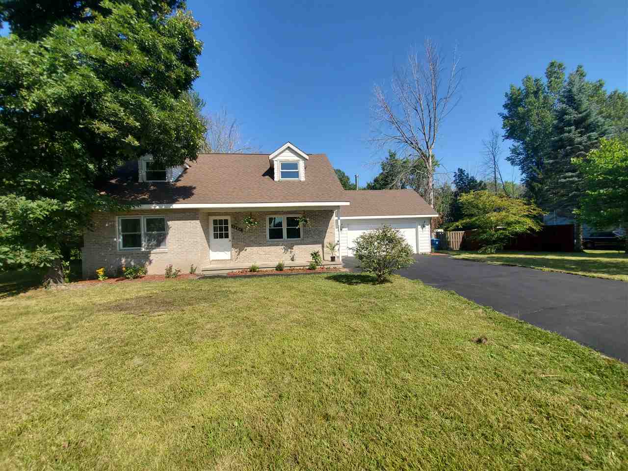 1684 North Huron Road Pinconning, MI 48650 - Photo 1 of 18