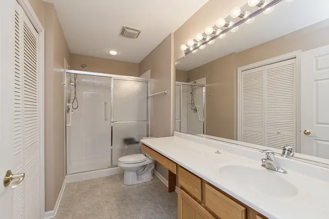 $345,000 | 18276 Murphy Circle, Tinley Park, IL 60487