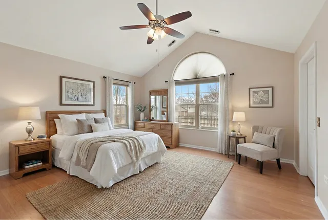 $345,000 | 18276 Murphy Circle, Tinley Park, IL 60487