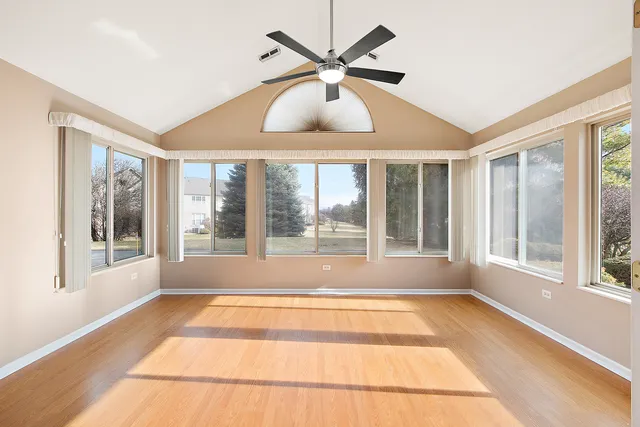 $345,000 | 18276 Murphy Circle, Tinley Park, IL 60487