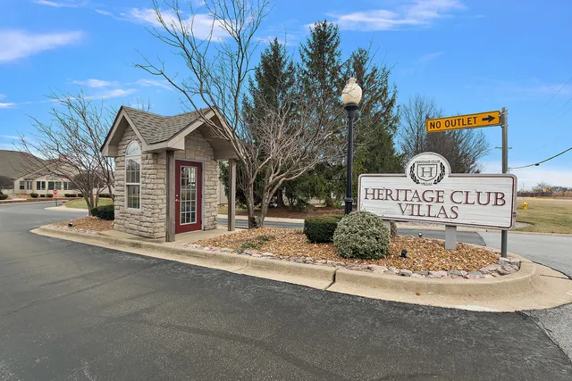 $345,000 | 18276 Murphy Circle, Tinley Park, IL 60487