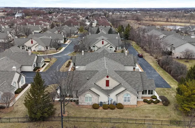 $345,000 | 18276 Murphy Circle, Tinley Park, IL 60487