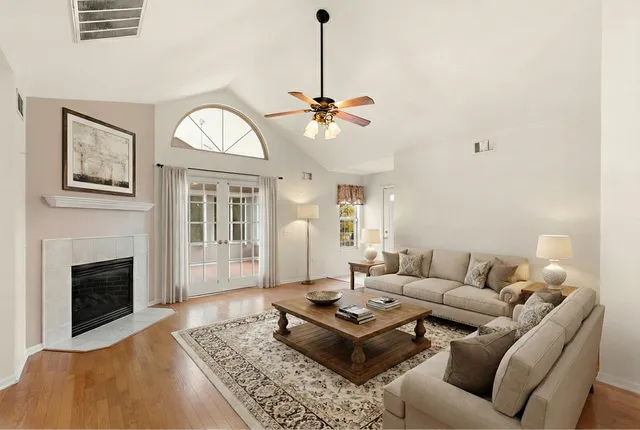 $345,000 | 18276 Murphy Circle, Tinley Park, IL 60487