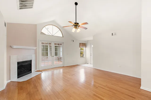 $345,000 | 18276 Murphy Circle, Tinley Park, IL 60487