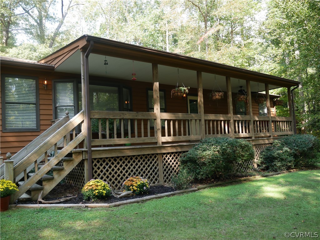 4656 East Grey Fox Gum Spring Gum Spring, VA 23065 - Photo 1 of 32 Front of house