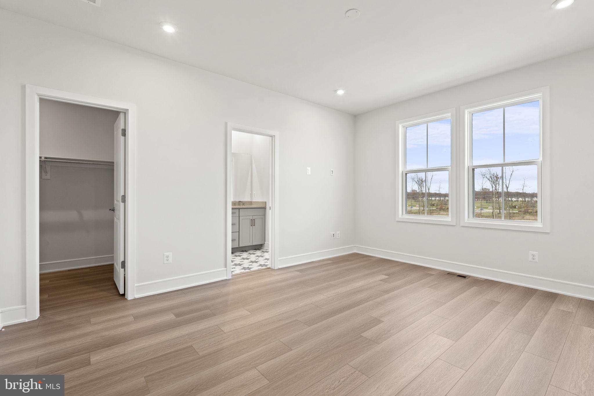 42111 Shining Star Square Ashburn, VA 20148 - Photo 15 of 36