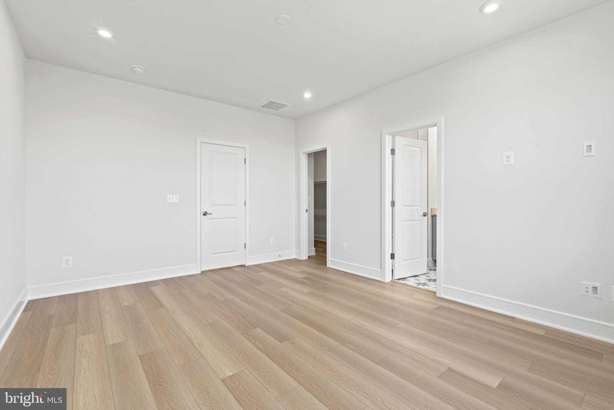 42111 Shining Star Square Ashburn, VA 20148 - Photo 16 of 36