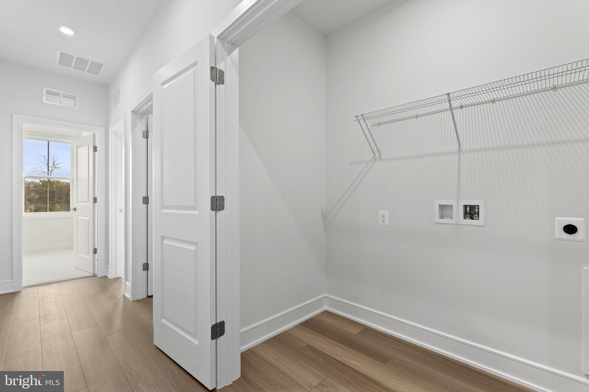 42111 Shining Star Square Ashburn, VA 20148 - Photo 23 of 36