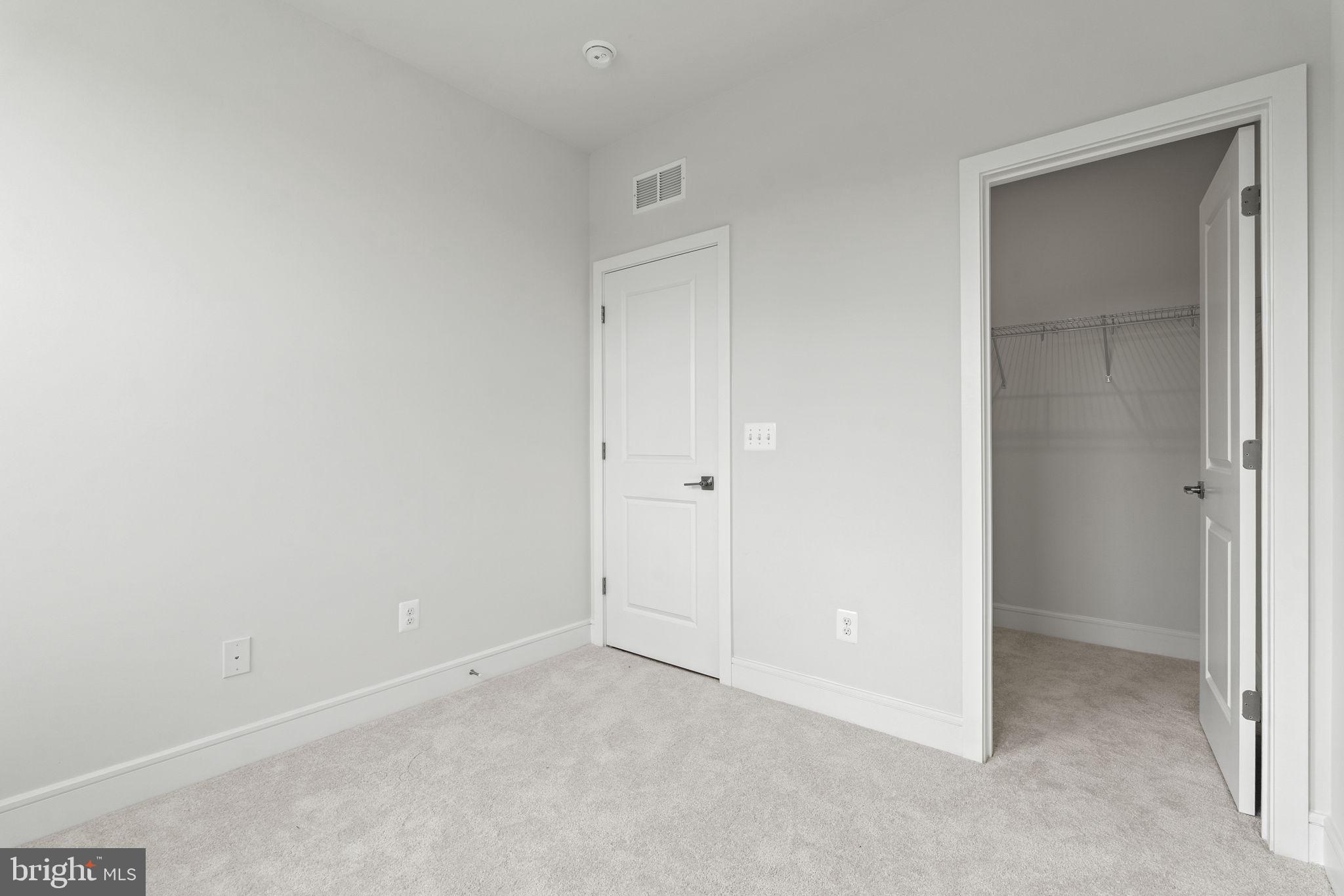 42111 Shining Star Square Ashburn, VA 20148 - Photo 25 of 36