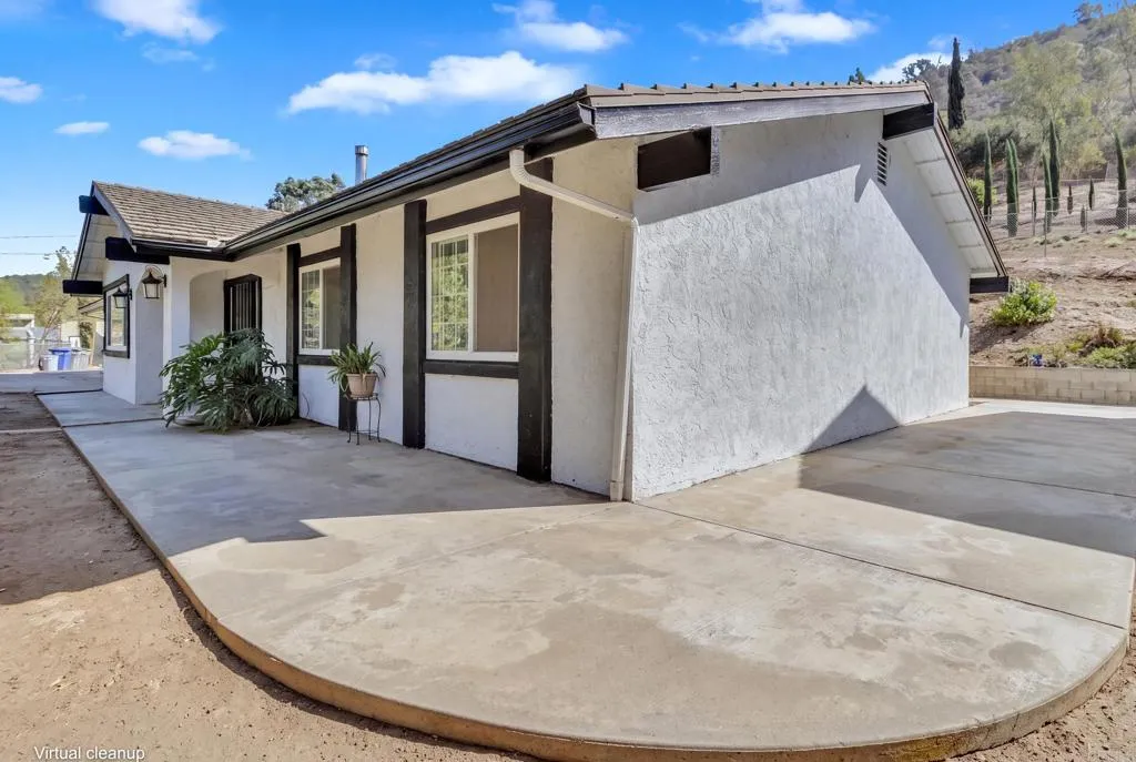 33922 Lilac Road Pala, CA 92059 - Photo 11 of 31 Gallery Image 11