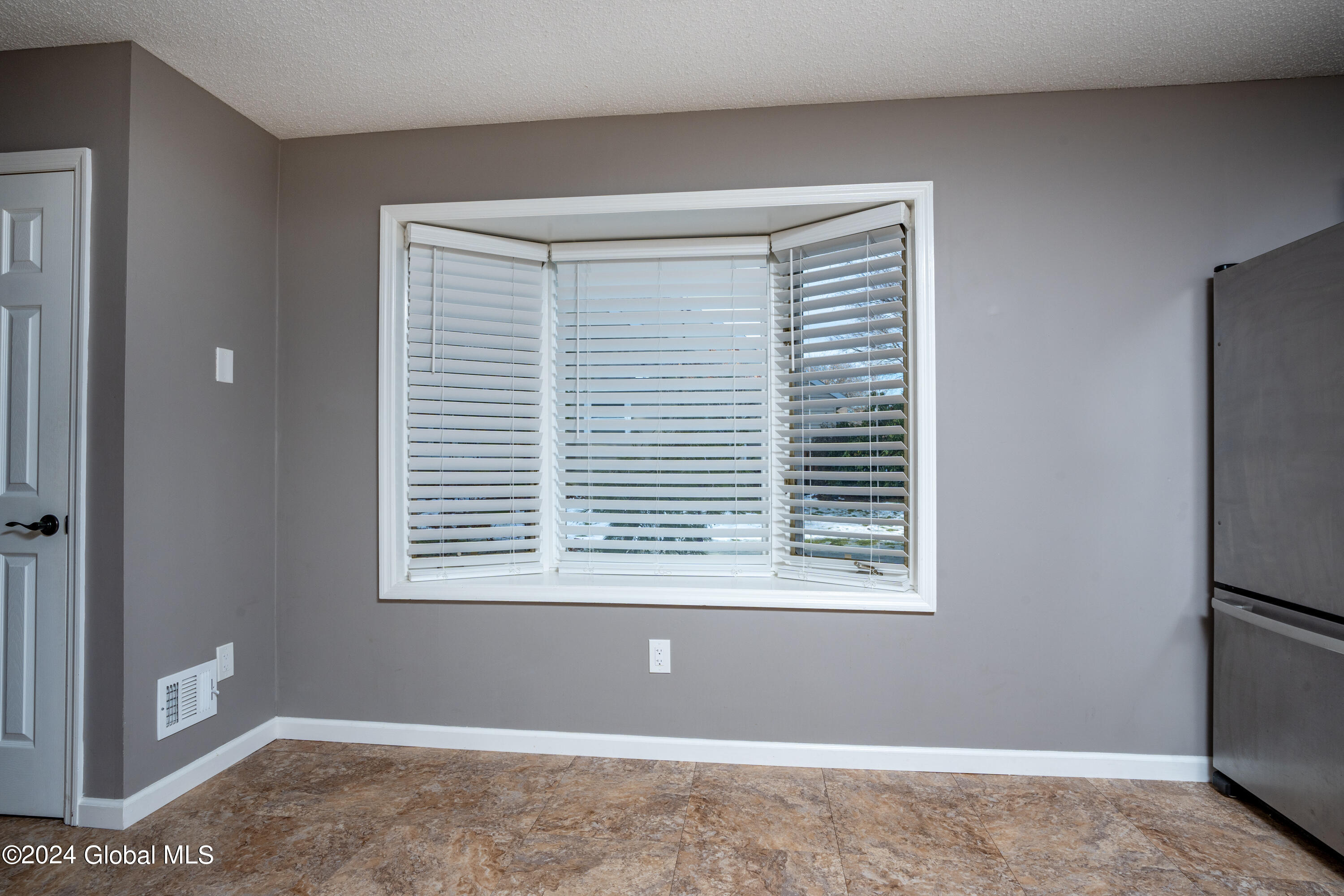 16 York Road Bethlehem, NY 12077 - Photo 16 of 34 043-16-York-Rd