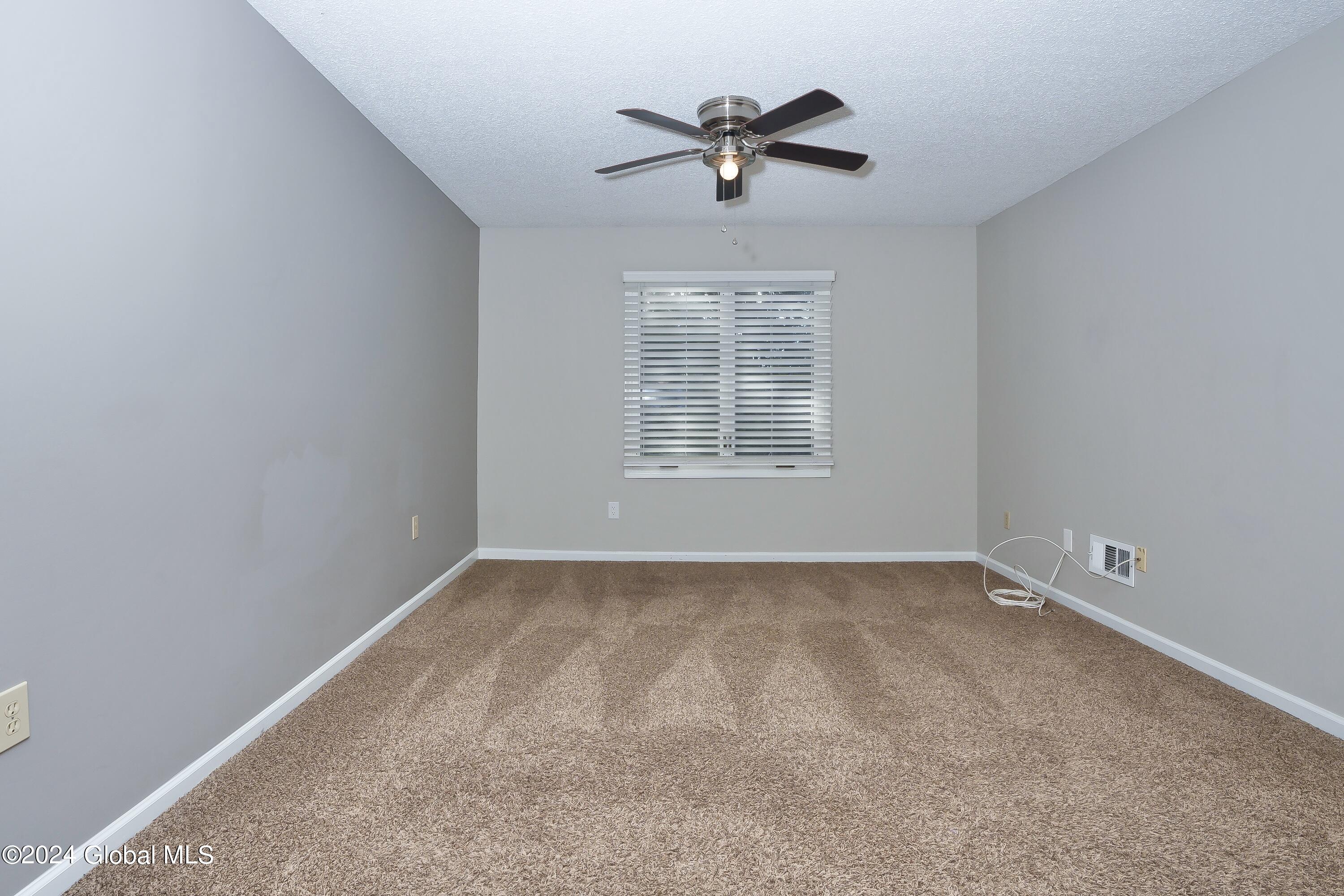 16 York Road Bethlehem, NY 12077 - Photo 17 of 34 065-16-York-Rd