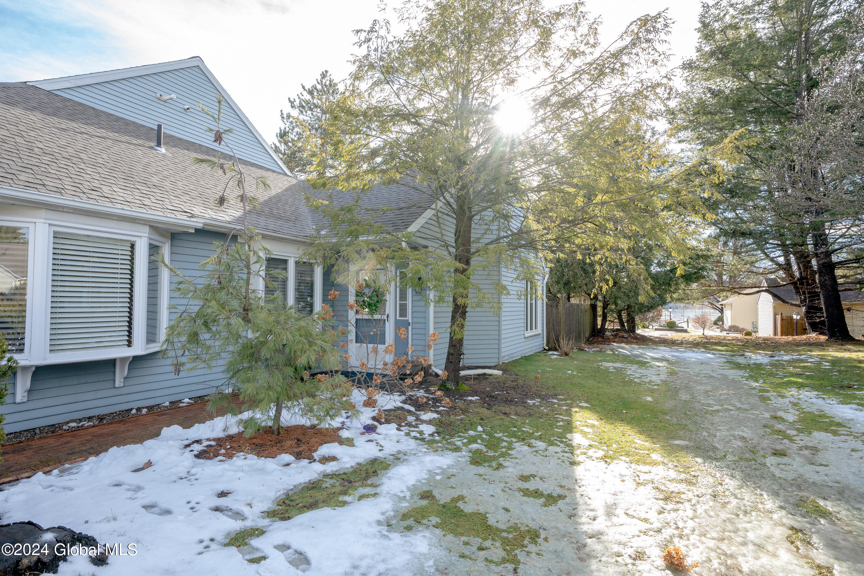 16 York Road Bethlehem, NY 12077 - Photo 3 of 34 005-16-York-Rd