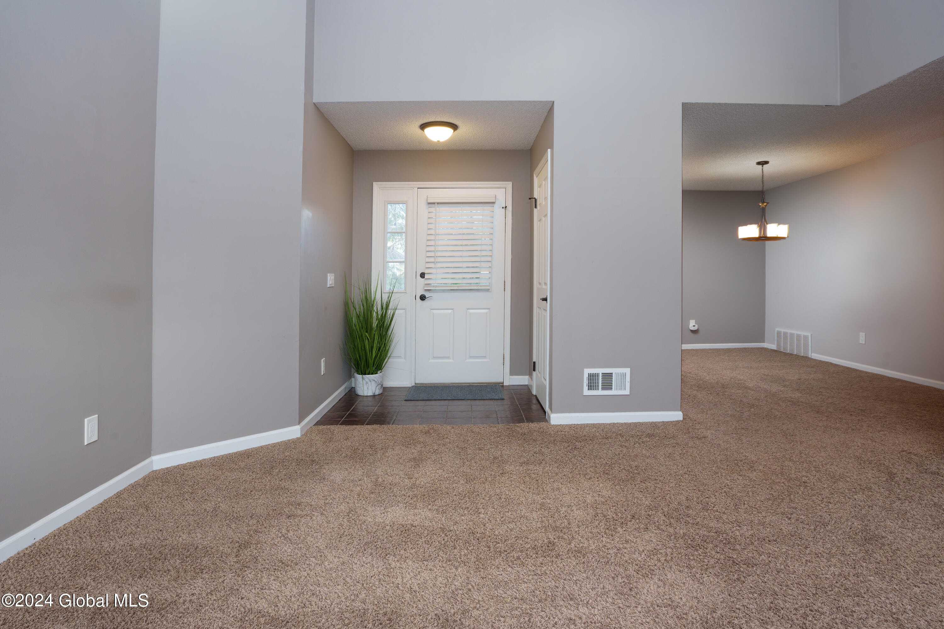 16 York Road Bethlehem, NY 12077 - Photo 5 of 34 023-16-York-Rd
